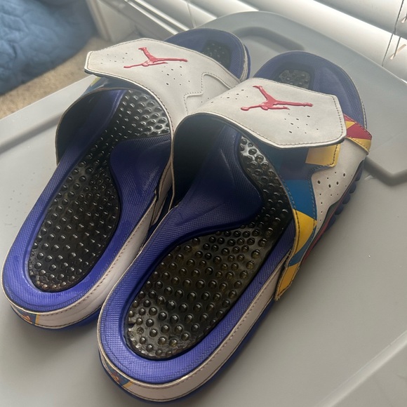 Sandals_&_Flip_Flops